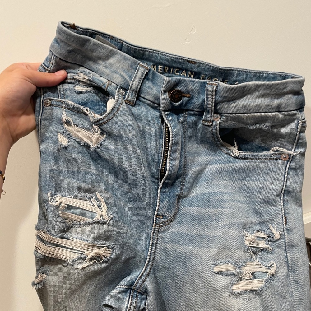 Ripped skinny jeans